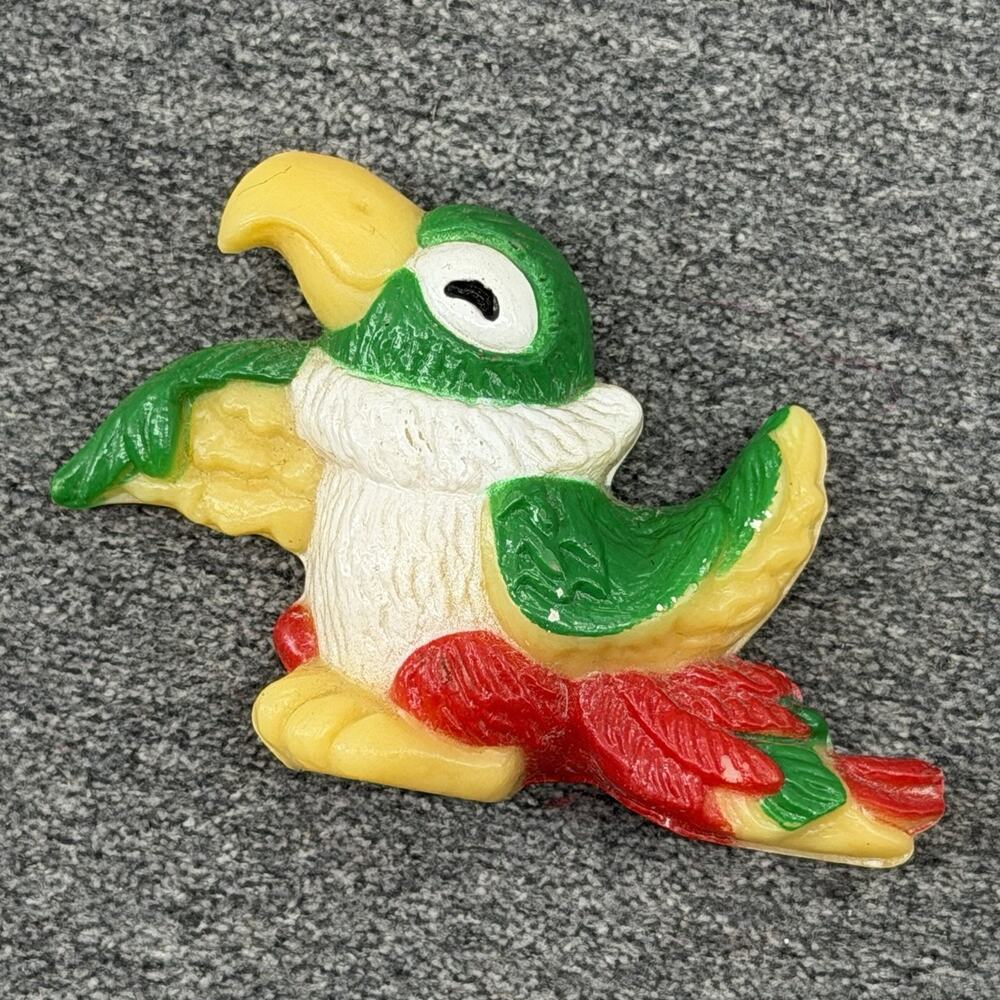 VTG Russ Colorful Parrot Toucan Tropical Bird Fridge Magnet Hong Kong 2"